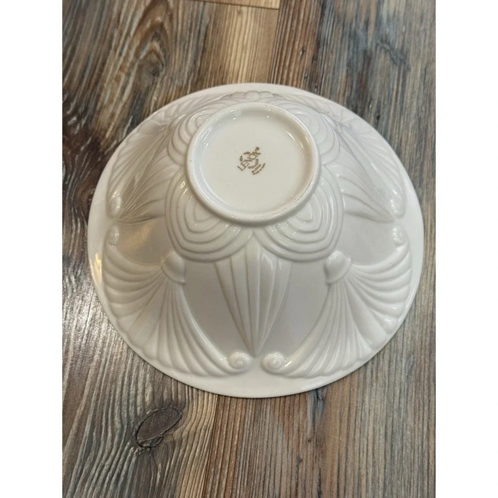 Lenox Ivory ~ USA ~ 